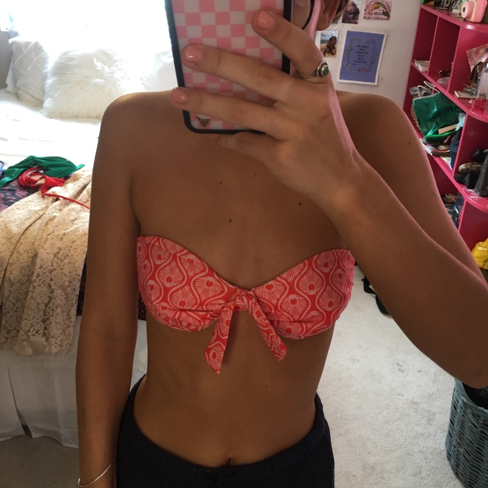 Strapless bikini top